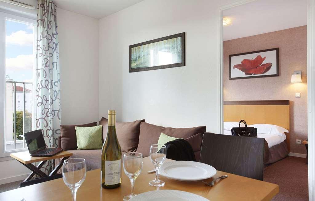 Appart'Hotel Odalys City - Bioparc Lyon Est ליון חדר תמונה