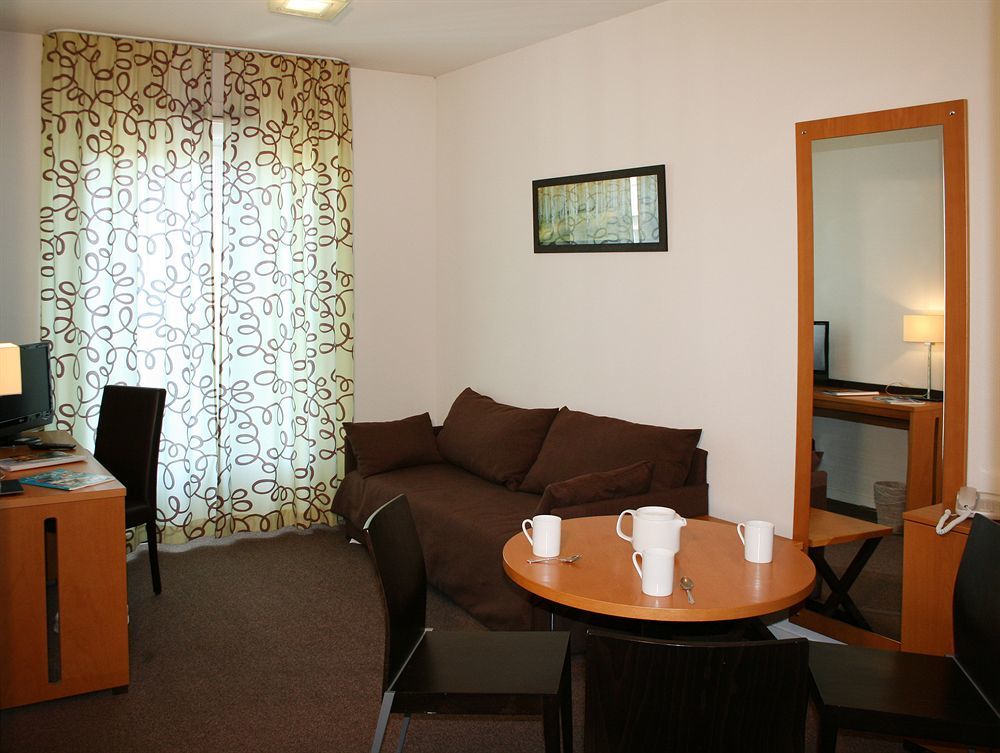 Appart'Hotel Odalys City - Bioparc Lyon Est ליון מראה חיצוני תמונה